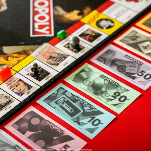 MONOPOLY®: David Bowie - Image 6