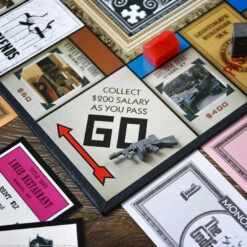 MONOPOLY®: The Godfather -Game Sale Store Godfather Monopoly photo token detail2 square