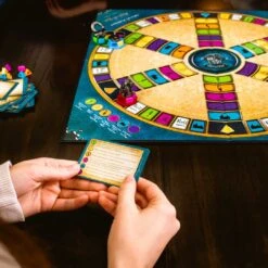 TRIVIAL PURSUIT®: World Of Harry Potter™ Ultimate Edition -Game Sale Store HP TP Ultimate lifestyle 1