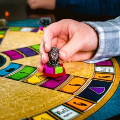 TRIVIAL PURSUIT®: World Of Harry Potter™ Ultimate Edition -Game Sale Store HP TP Ultimate lifestyle 2