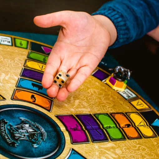 TRIVIAL PURSUIT®: World Of Harry Potter™ Ultimate Edition - Image 8
