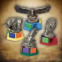 TRIVIAL PURSUIT®: World Of Harry Potter™ Ultimate Edition -Game Sale Store HP TP Ultimate movers graphic