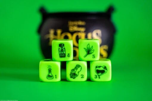 YAHTZEE®: Disney Hocus Pocus - Image 3