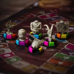 TRIVIAL PURSUIT®: Horror Ultimate Edition -Game Sale Store Horror TP Ult photo movers square