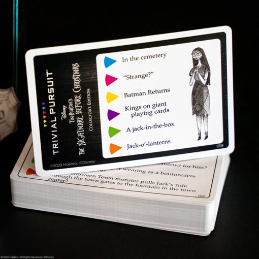 TRIVIAL PURSUIT®: Disney Tim Burton's The Nightmare Before Christmas Collector's Edition - Image 4