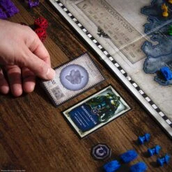 RISK®: Warhammer 40,000® -Game Sale Store Warhammer Risk Card Detail 300dpi square